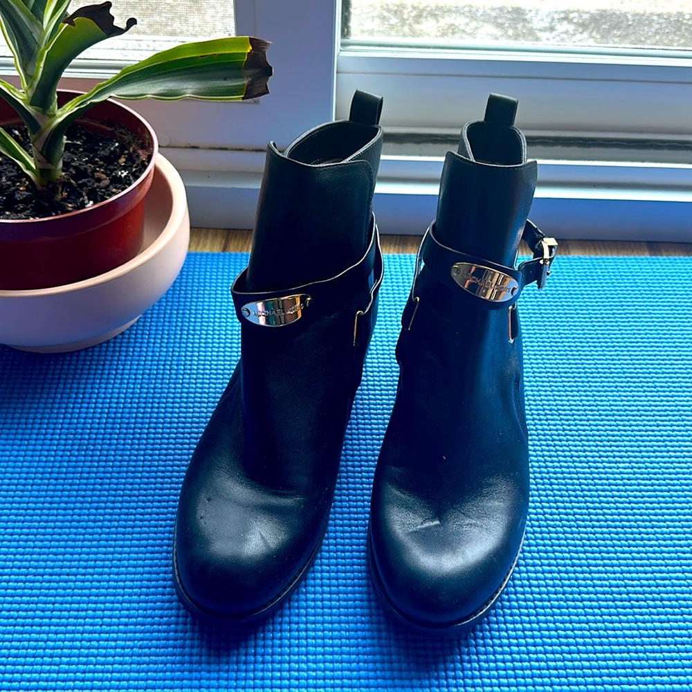 Michael kors black boots